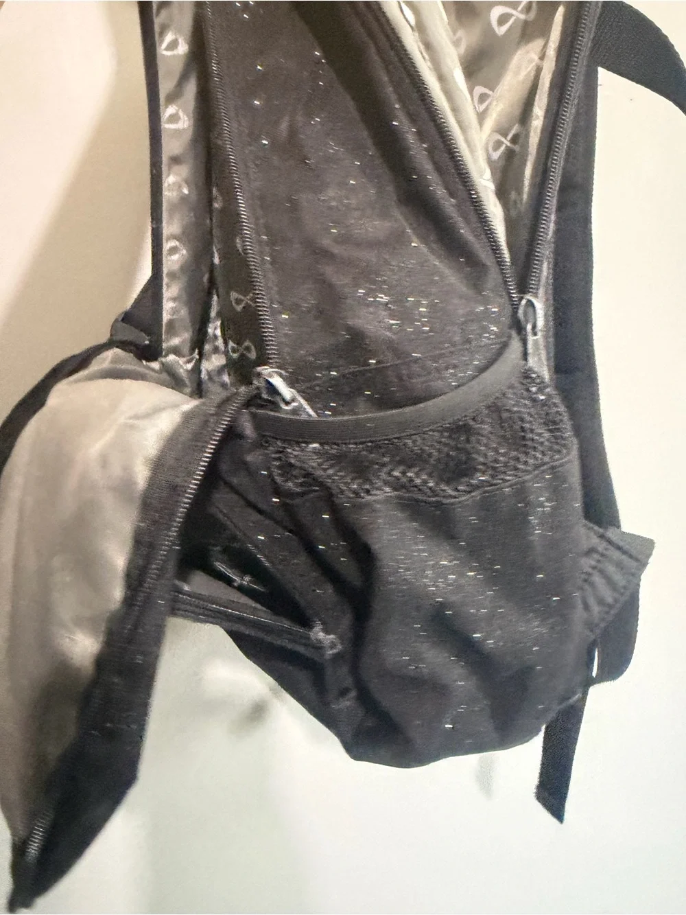 NFINITY sturdy black